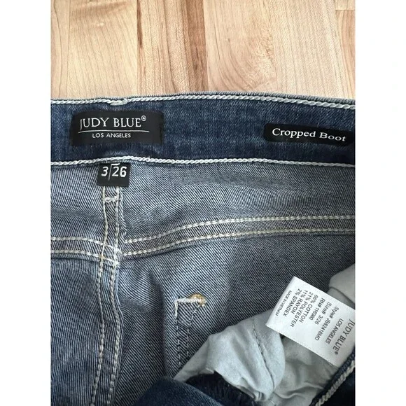 Judy Blue Cropped Boot Jeans Stretch Raw Step Hem Distressed Medium Wash 3/26 - Picture 4 of 9